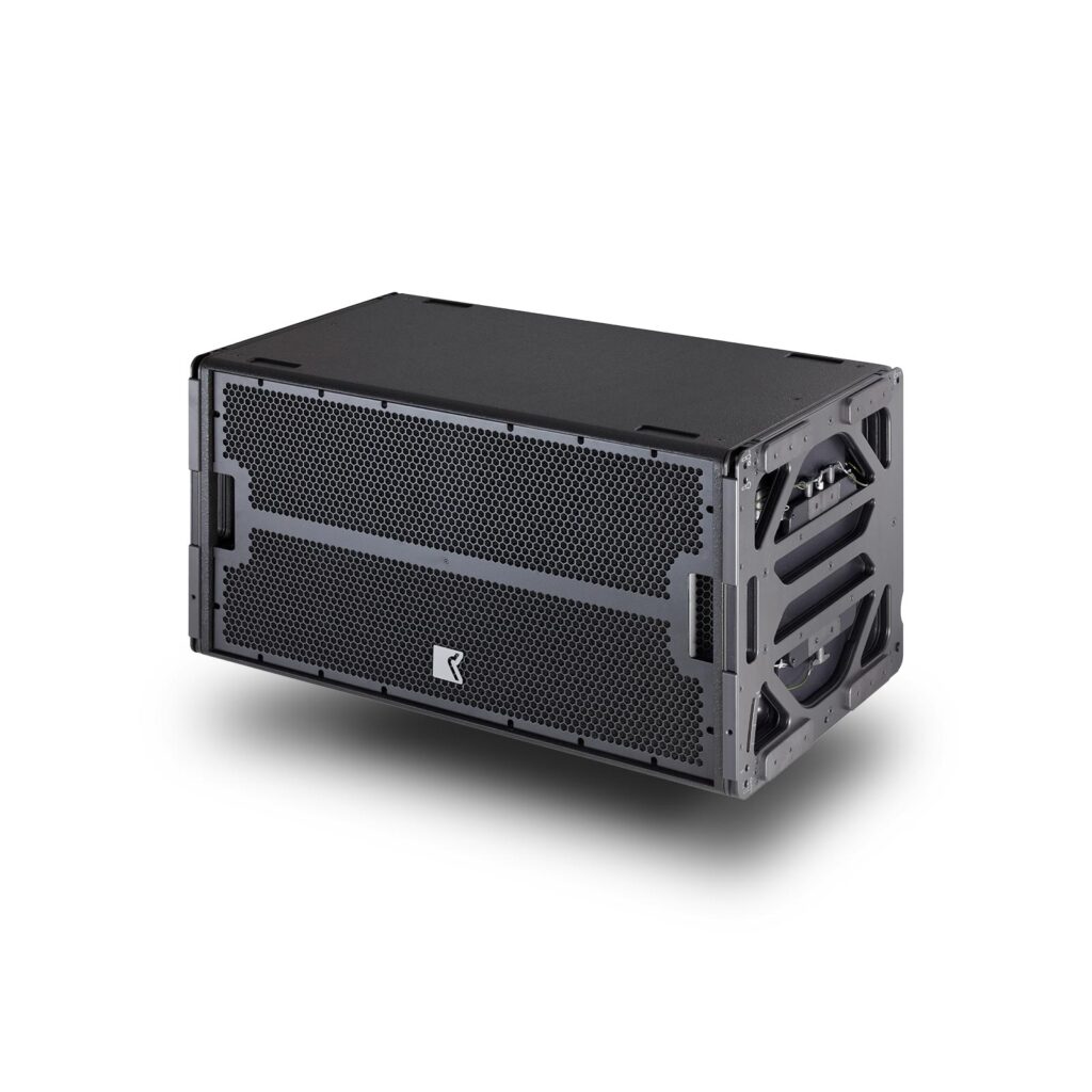 Flyable subwoofer
Components: 2 x 18”
Directivity: quasi-omnidirectional